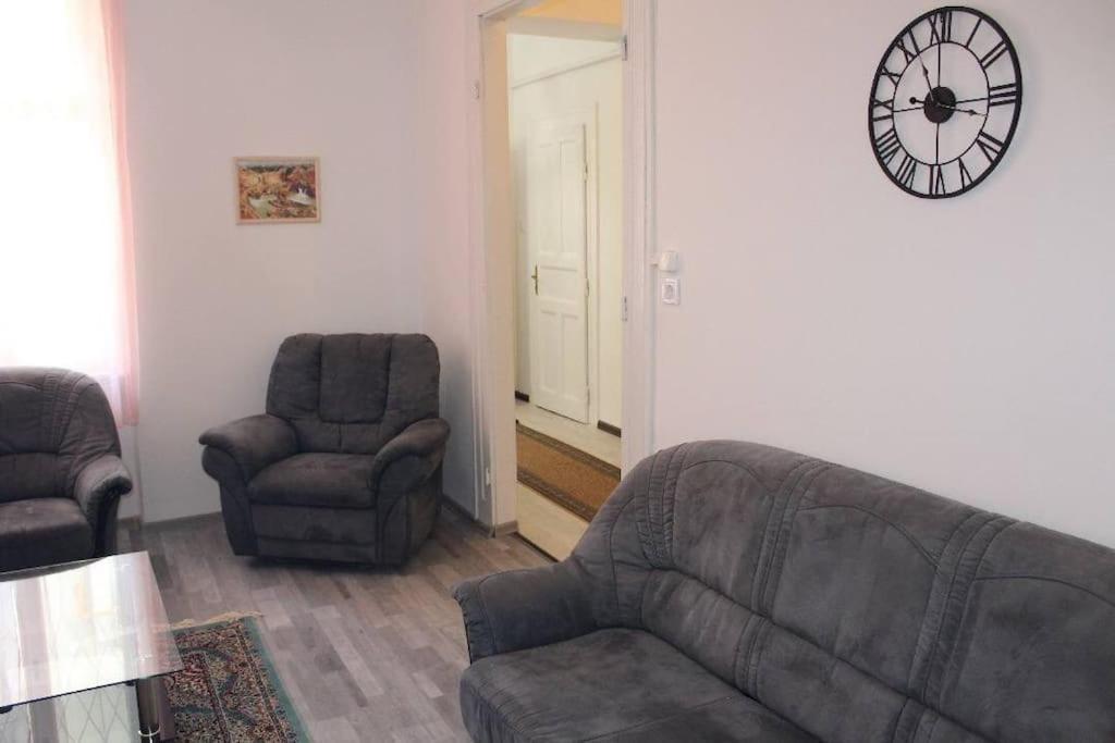 Szeged Apartment Екстер'єр фото