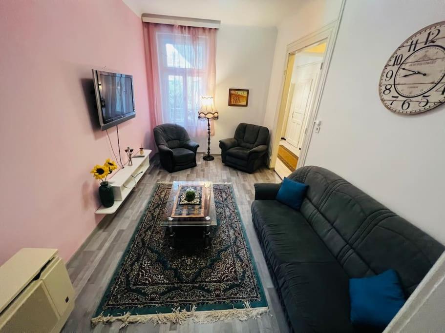Szeged Apartment Екстер'єр фото