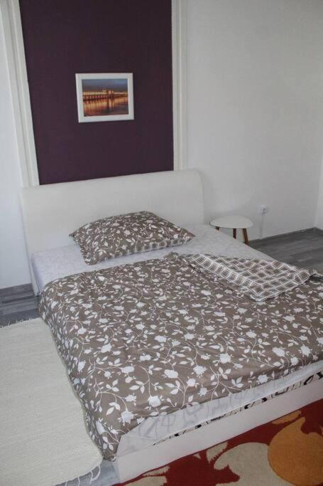 Szeged Apartment Екстер'єр фото